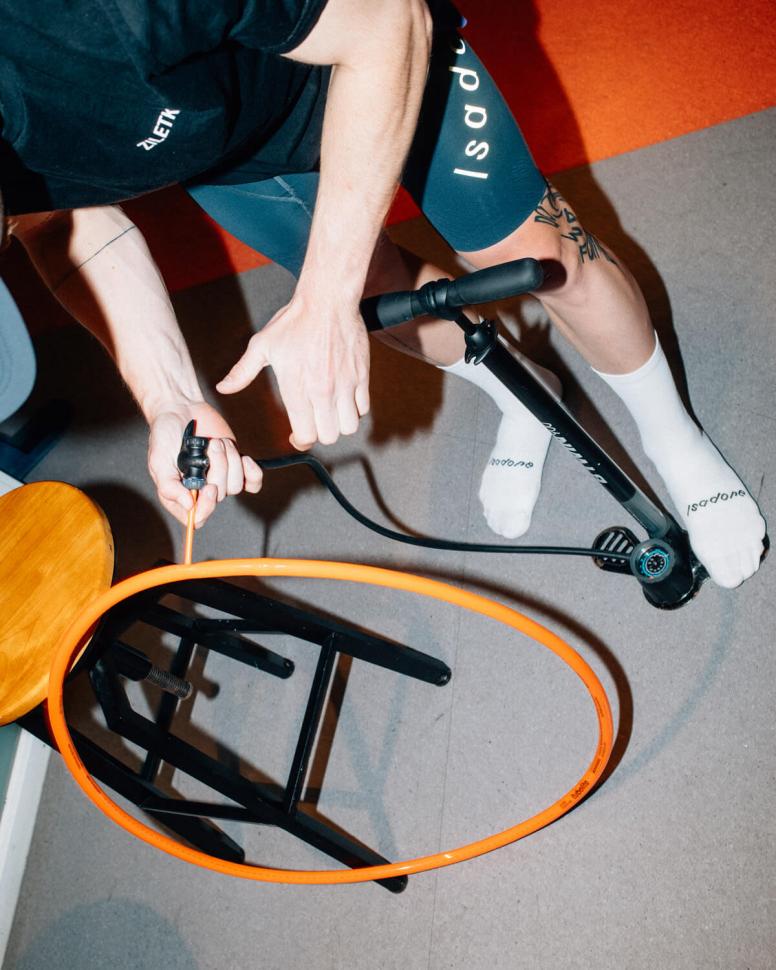 Камера TPU 28" (32/50-584/622) Tubolito S-TUBO-CX/GRAVEL-ALL, SV60 (черн).