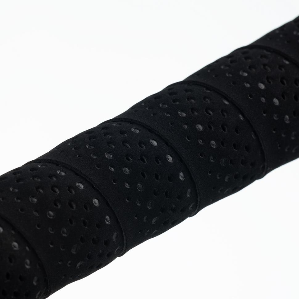 Обмотка руля Fizik COMFORTFEEL, 3,5 мм, SOFT BLACK Обмотка руля Fizik COMFORTFEEL, 3,5 мм, SOFT BLACK