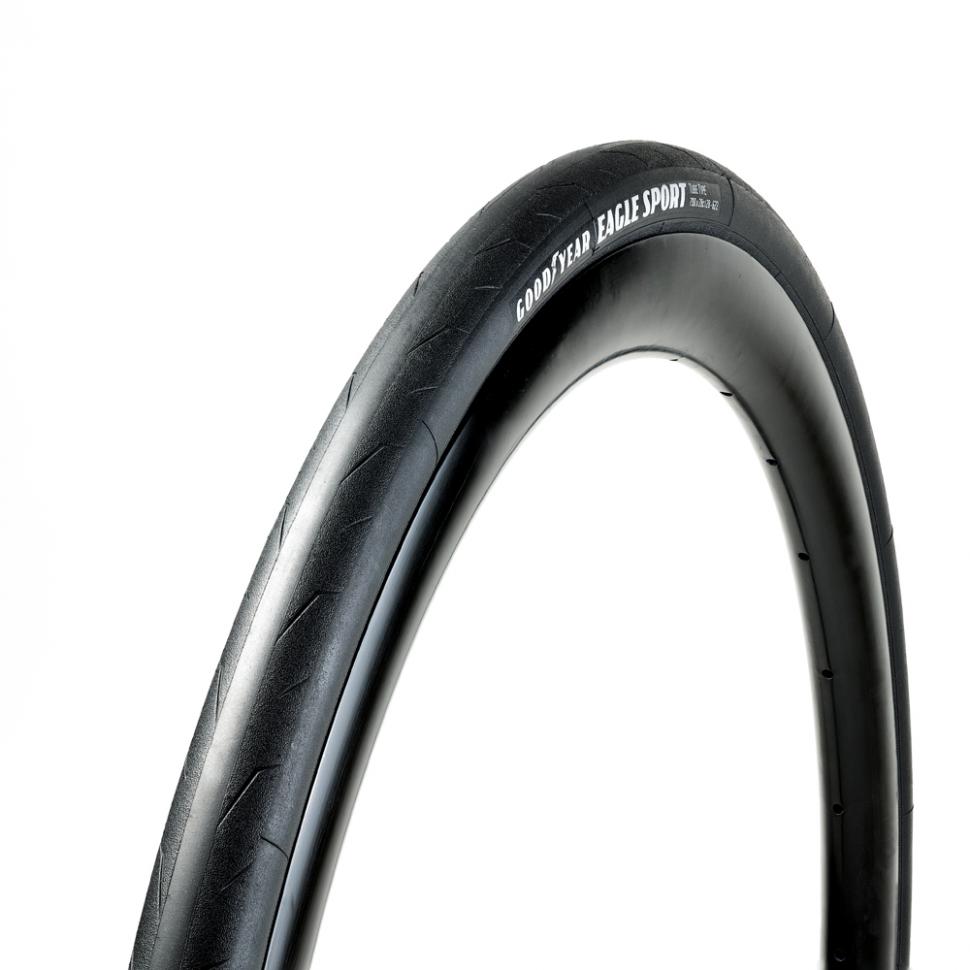 Покрышка 700x30 (30-622) GoodYear Eagle Sport Tube Type Wire Black, 60tpi Покрышка 700x30 (30-622) GoodYear Eagle Sport Tube Type Wire Black, 60tpi