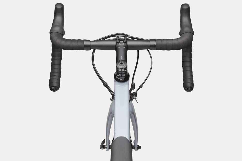 Велосипед 28" Cannondale CAAD Optimo 2 рама - 54см DBU B6 Велосипед 28" Cannondale CAAD Optimo 2 рама - 54см DBU B6