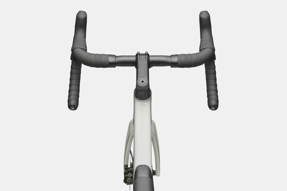 Велосипед 28" Cannondale CAAD14 3 рама - 58 CHK C7 Велосипед 28" Cannondale CAAD14 3 рама - 58 CHK C7