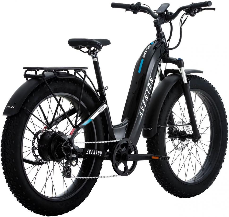 Электровелосипед 26" Aventon Aventure.2 ST 750 рама - M 2024 Midnight Black
