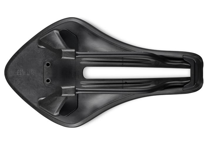 Седло Fizik Aeris LD R5 - 135mm, Triathlon, TT, вес 230гр, black