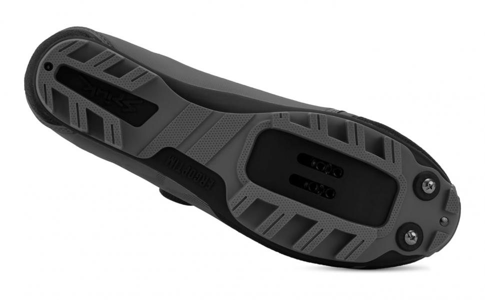 Обувь Spiuk Loma MTB размер UK 8 (42 266мм) серая Обувь Spiuk Loma MTB размер UK 8 (42 266мм) серая