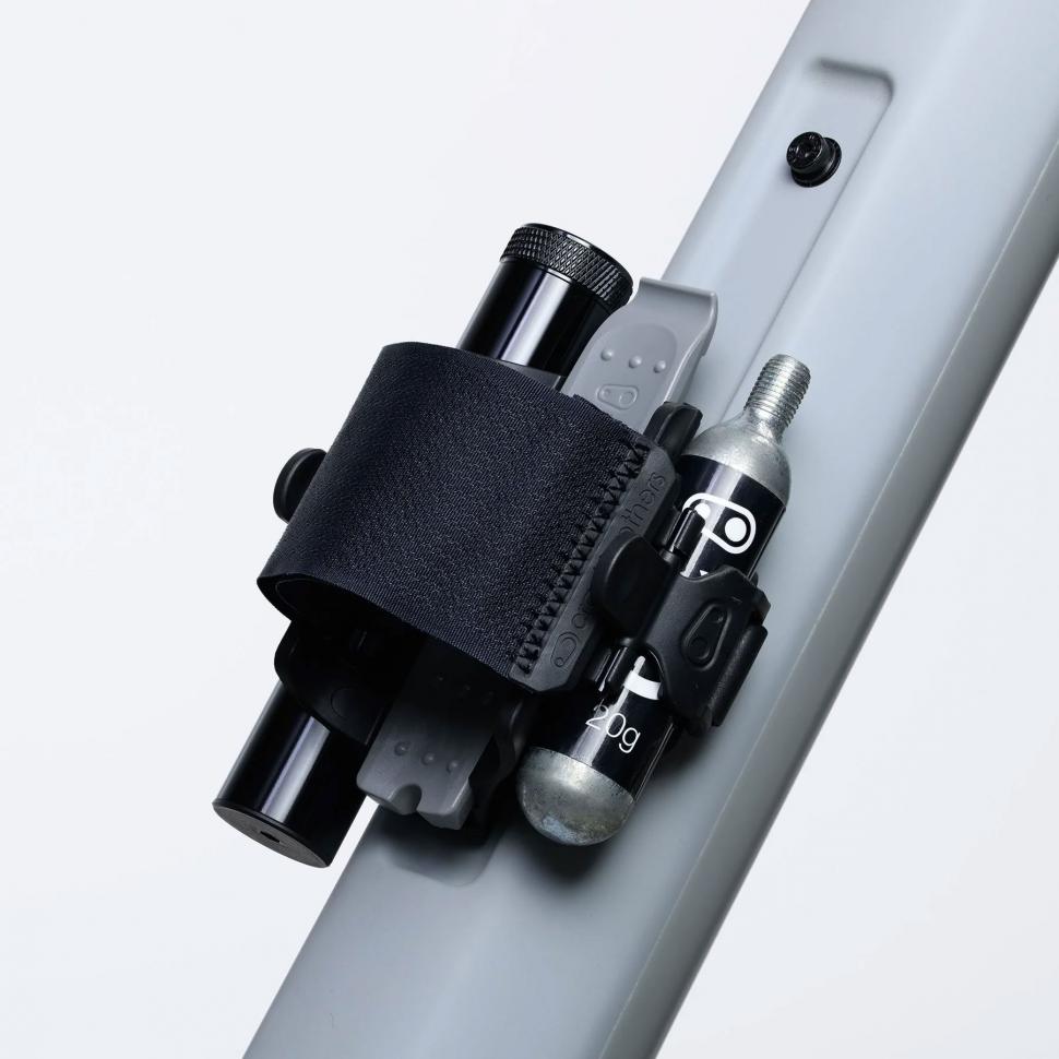 Набор инструмента Crankbrothers TOOL S.O.S. TS18 TUBE STASH TOOL KIT