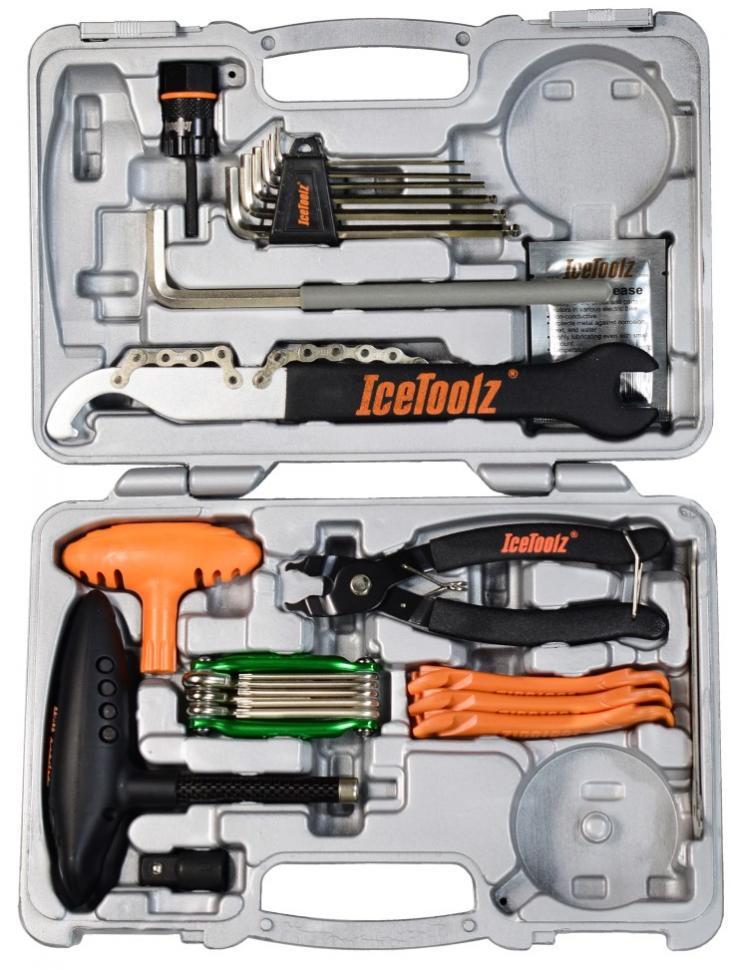 Кейс ICE TOOLZ 82F6 с инструментом CARBONFIX