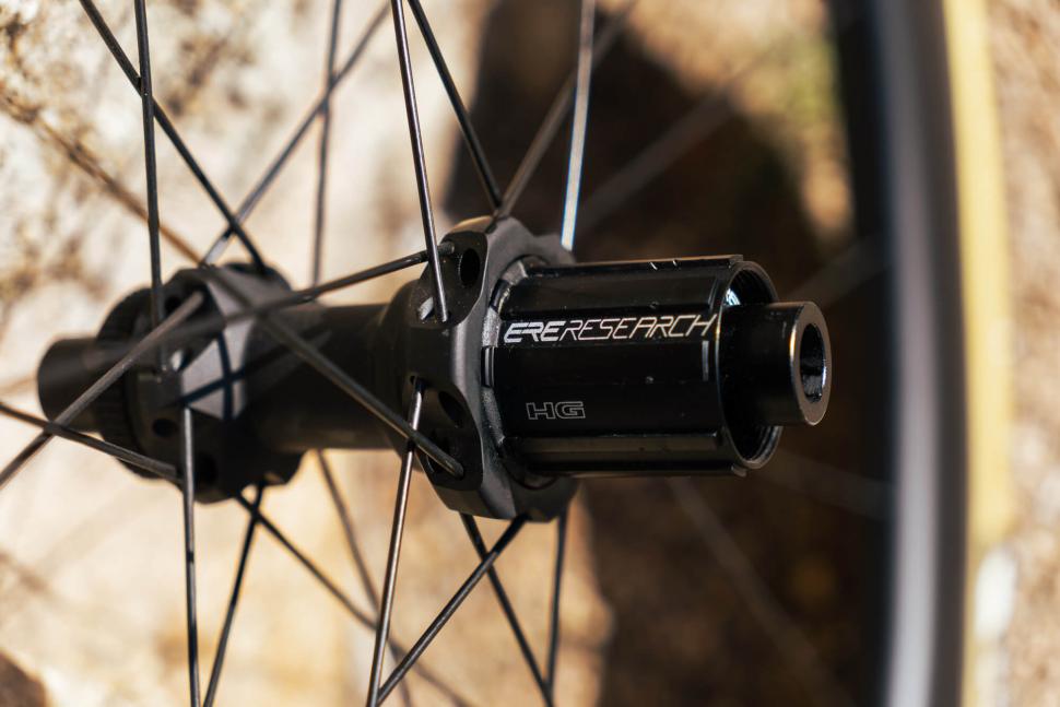 Колесо пер. + задн. 28" ERE EXPLORATOR CCR45 CARBON, Road, 100x12/142x12, CL, HG11, tubeless, черный сатин