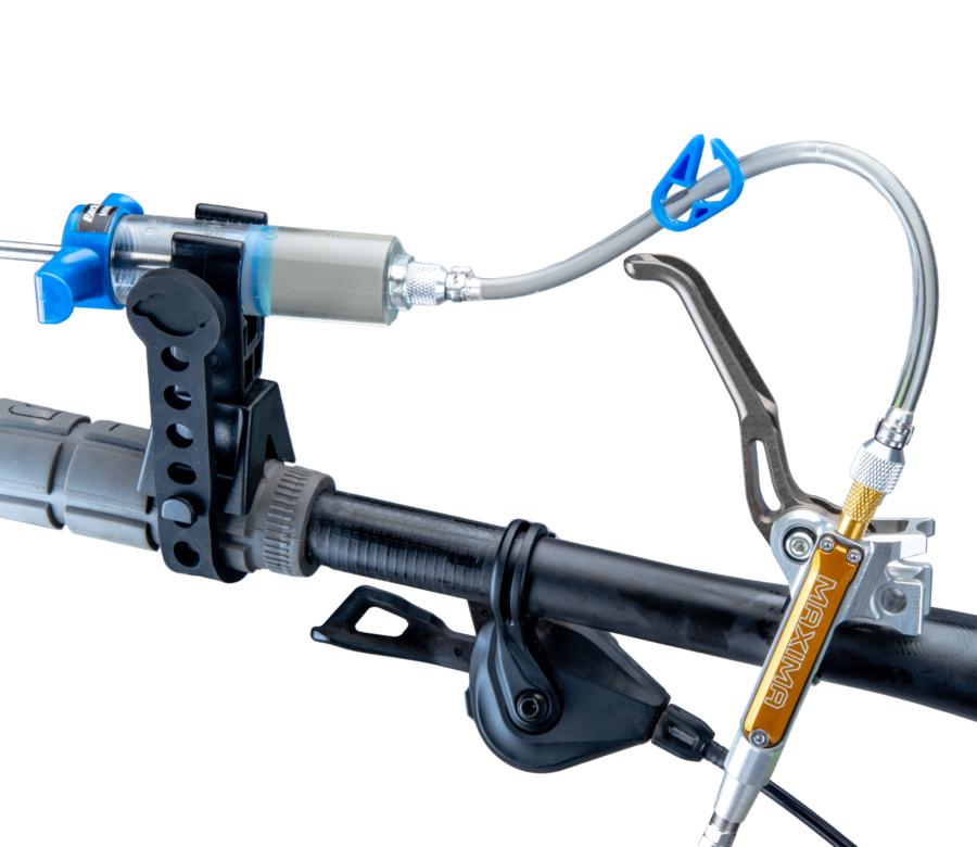 Инструмент Park Tool BKM-1.2 для прокачки гидравлических тормозных систем на минеральном масле Инструмент Park Tool BKM-1.2 для прокачки гидравлических тормозных систем на минеральном масле