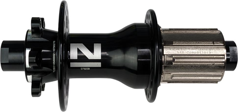 Втулка задн. Novatec D792SB-X12-A4S-11S, 12x142, 32H, 6-bolt, HG11