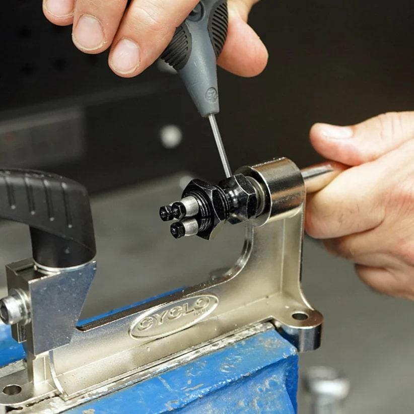 Головка Сyclo 07840 для накатки спиц 14G (2 мм) 