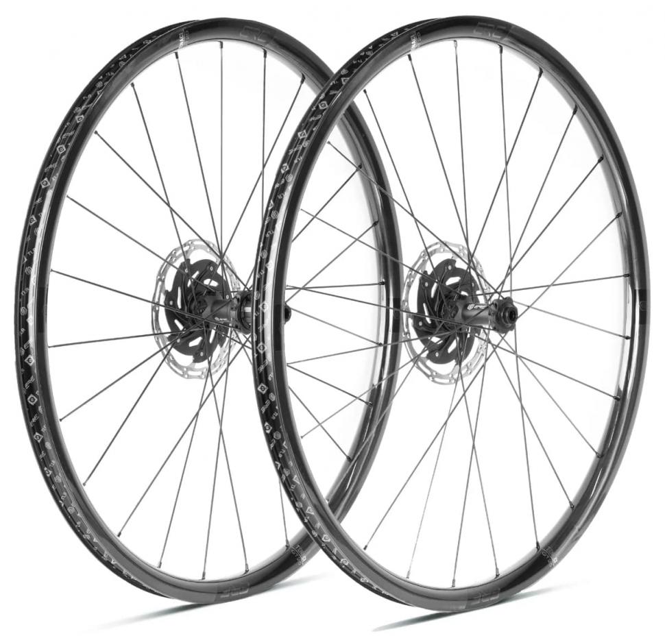 Колесо пер. + задн. 28" ERE TENACI GT25 CARBON, Gravel,...